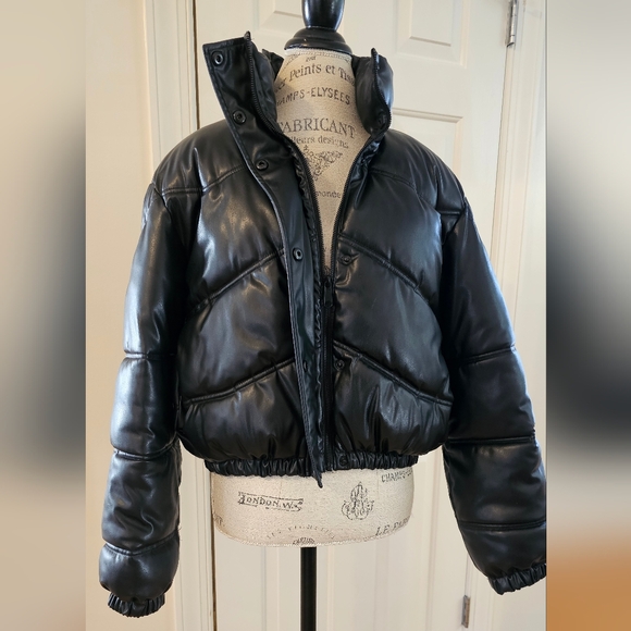 Zara SOFT Faux Leather Puffer Jacket S/M-EUC-BLOGGER's FAV - Picture 10 of 14